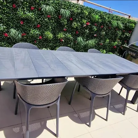 Your Oasis In St Julian Close To The Sea בית הארחה סליאמה