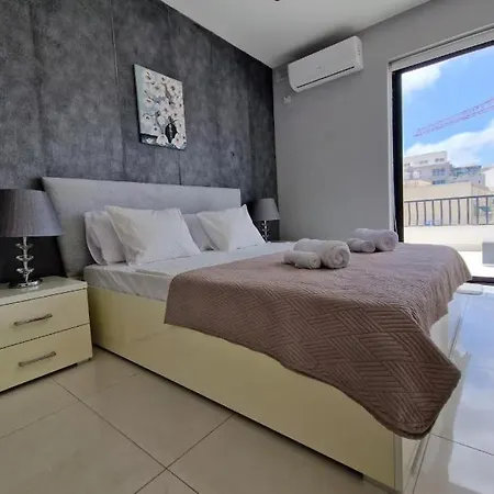 בית הארחה Your Oasis In St Julian Close To The Sea *