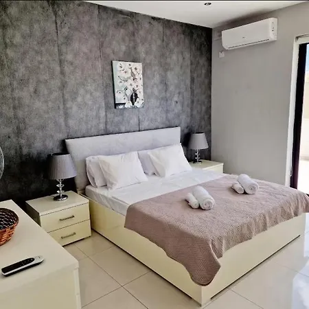 Your Oasis In St Julian Close To The Sea * סליאמה