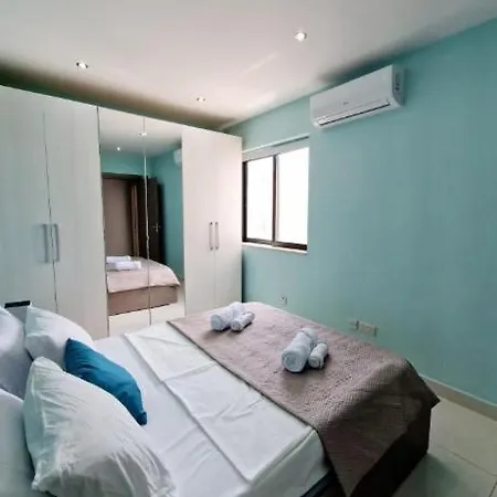 בית הארחה Your Oasis In St Julian Close To The Sea סליאמה