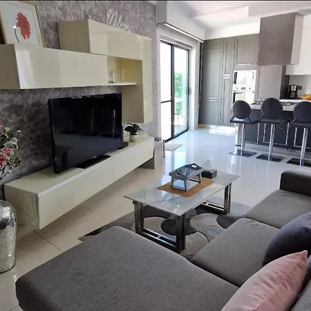 Maison d'hôtes Your Oasis In St Julian Close To The Sea *