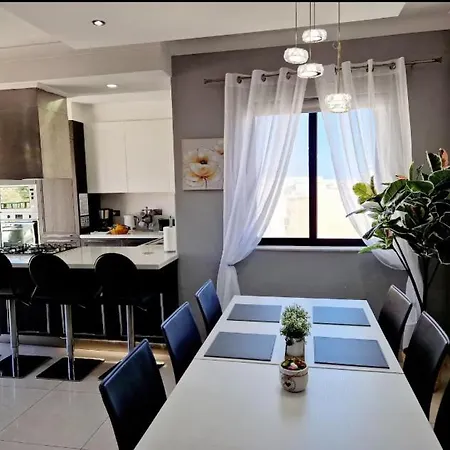 Your Oasis In St Julian Close To The Sea * 슬리에마