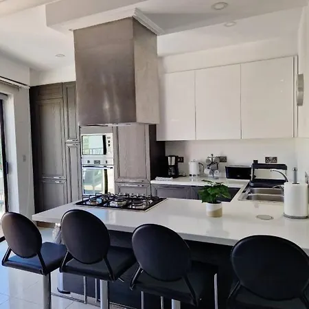 Your Oasis In St Julian Close To The Sea Maison d'hôtes *