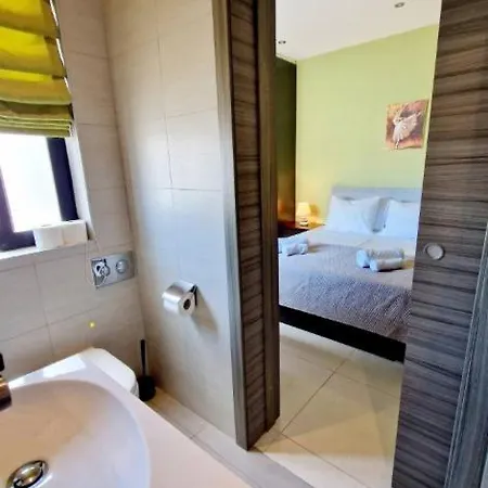 Your Oasis In St Julian Close To The Sea Maison d'hôtes Sliema