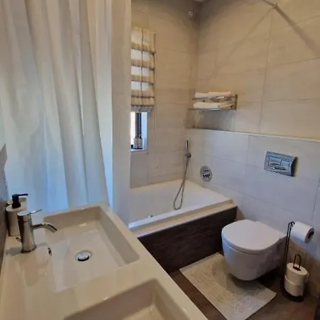 Your Oasis In St Julian Close To The Sea 斯利马