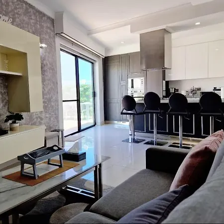 Your Oasis In St Julian Close To The Sea 斯利马